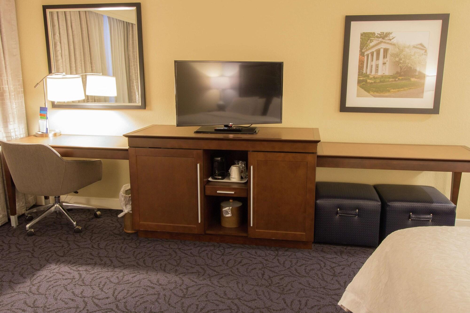 Hampton Inn & Suites Cazenovia, Ny Extérieur photo