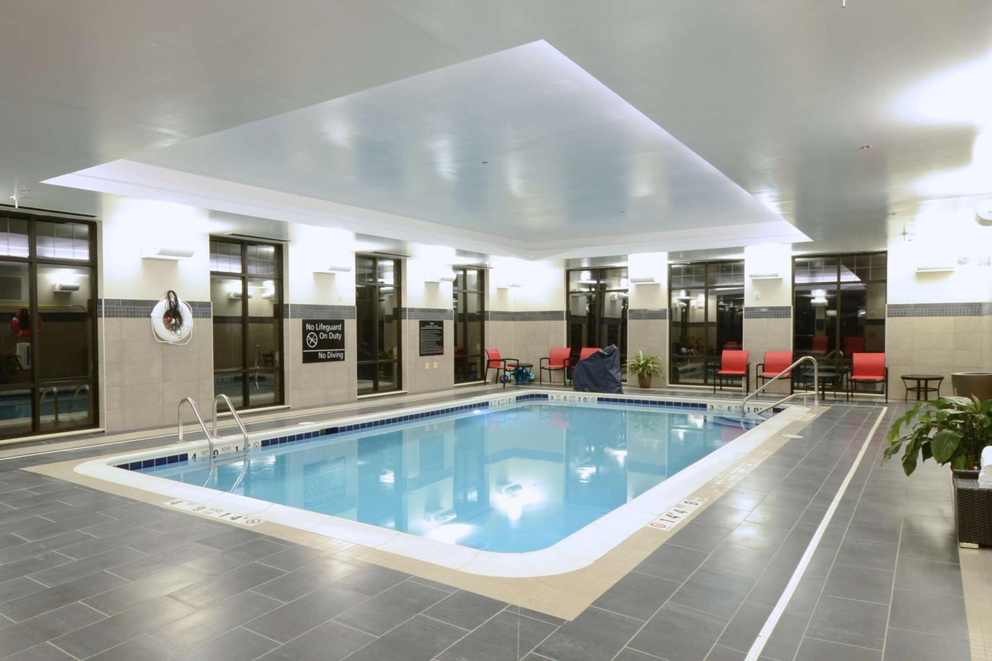 Hampton Inn & Suites Cazenovia, Ny Extérieur photo