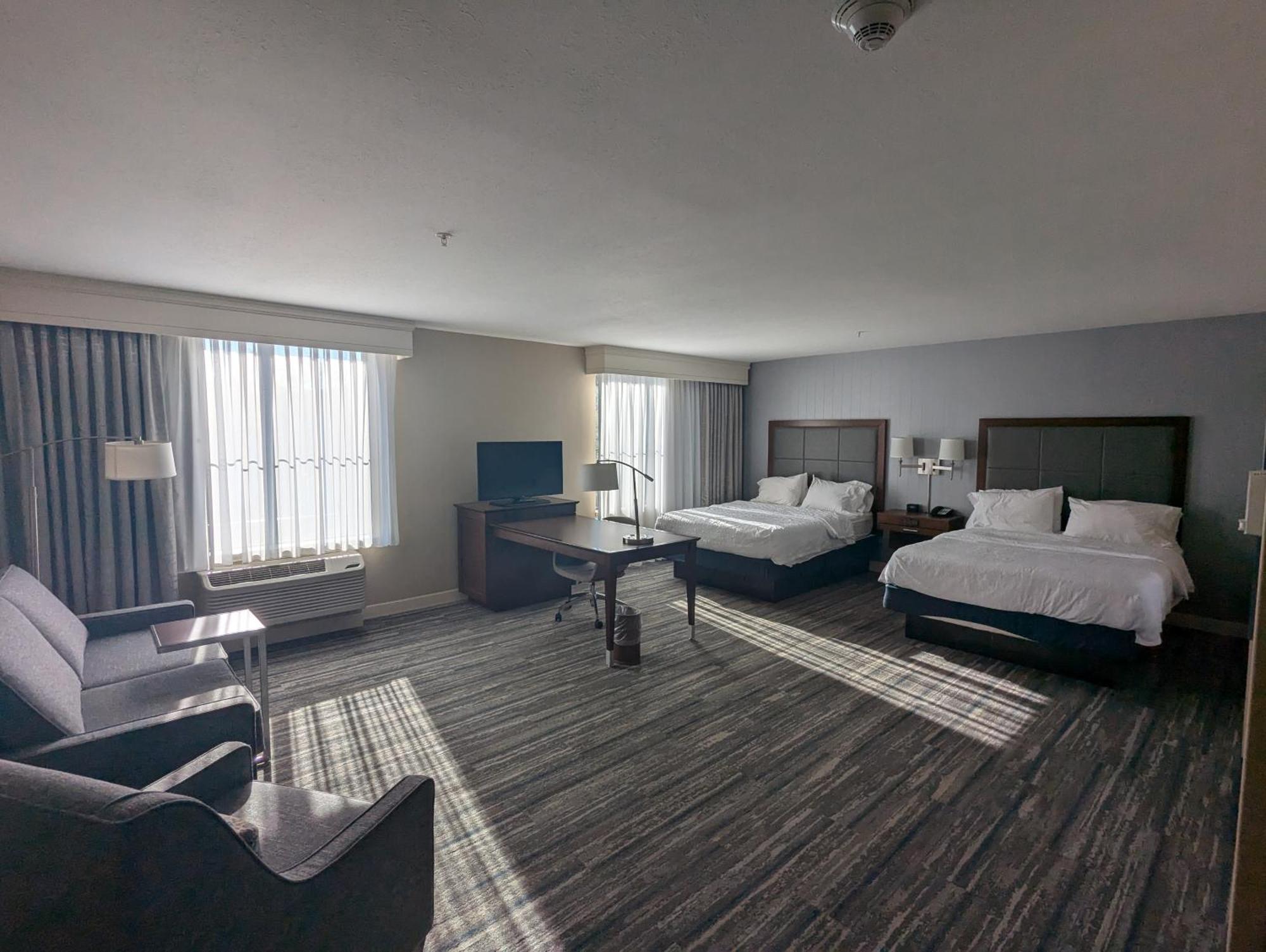 Hampton Inn & Suites Cazenovia, Ny Extérieur photo