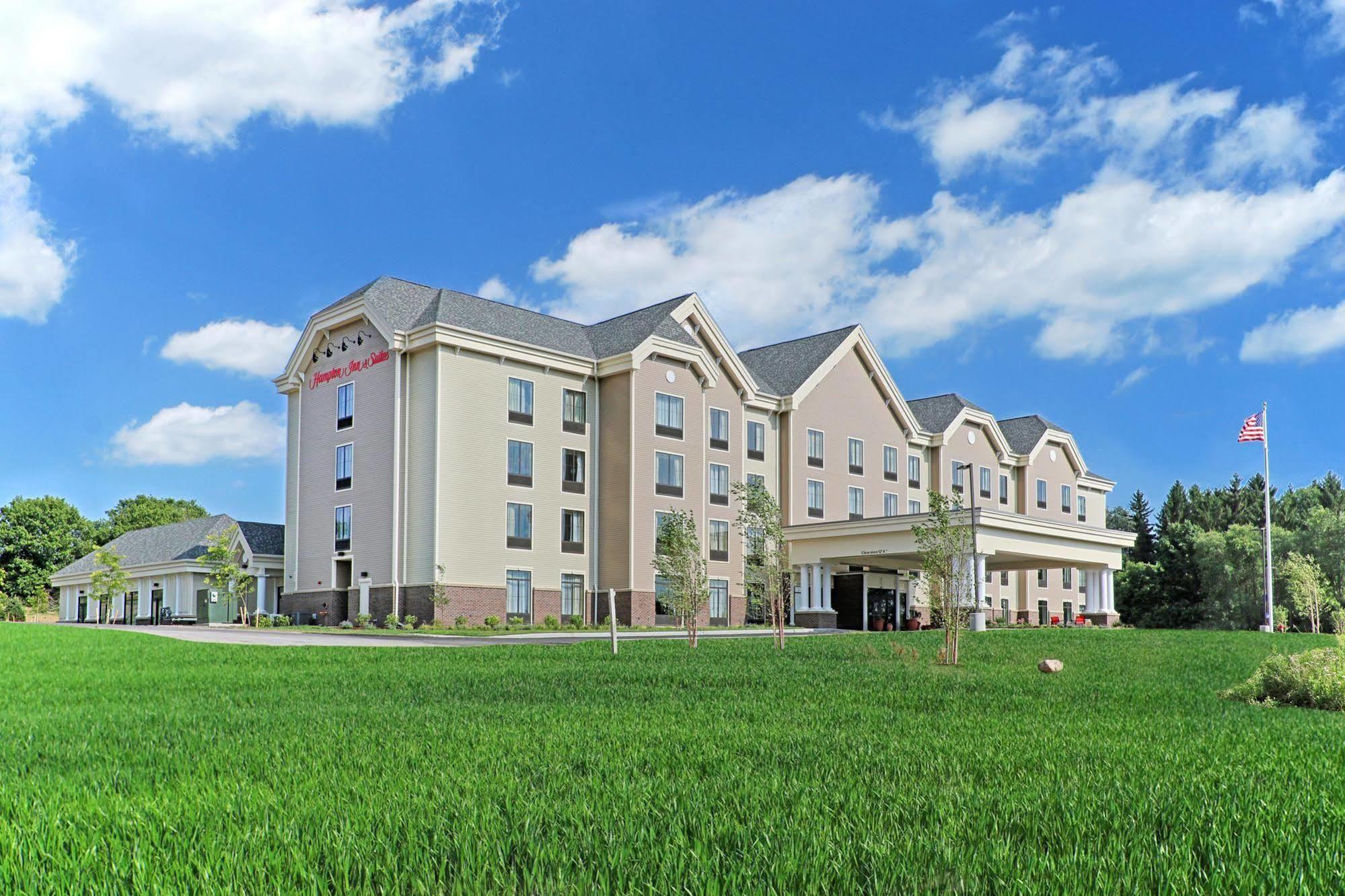 Hampton Inn & Suites Cazenovia, Ny Extérieur photo