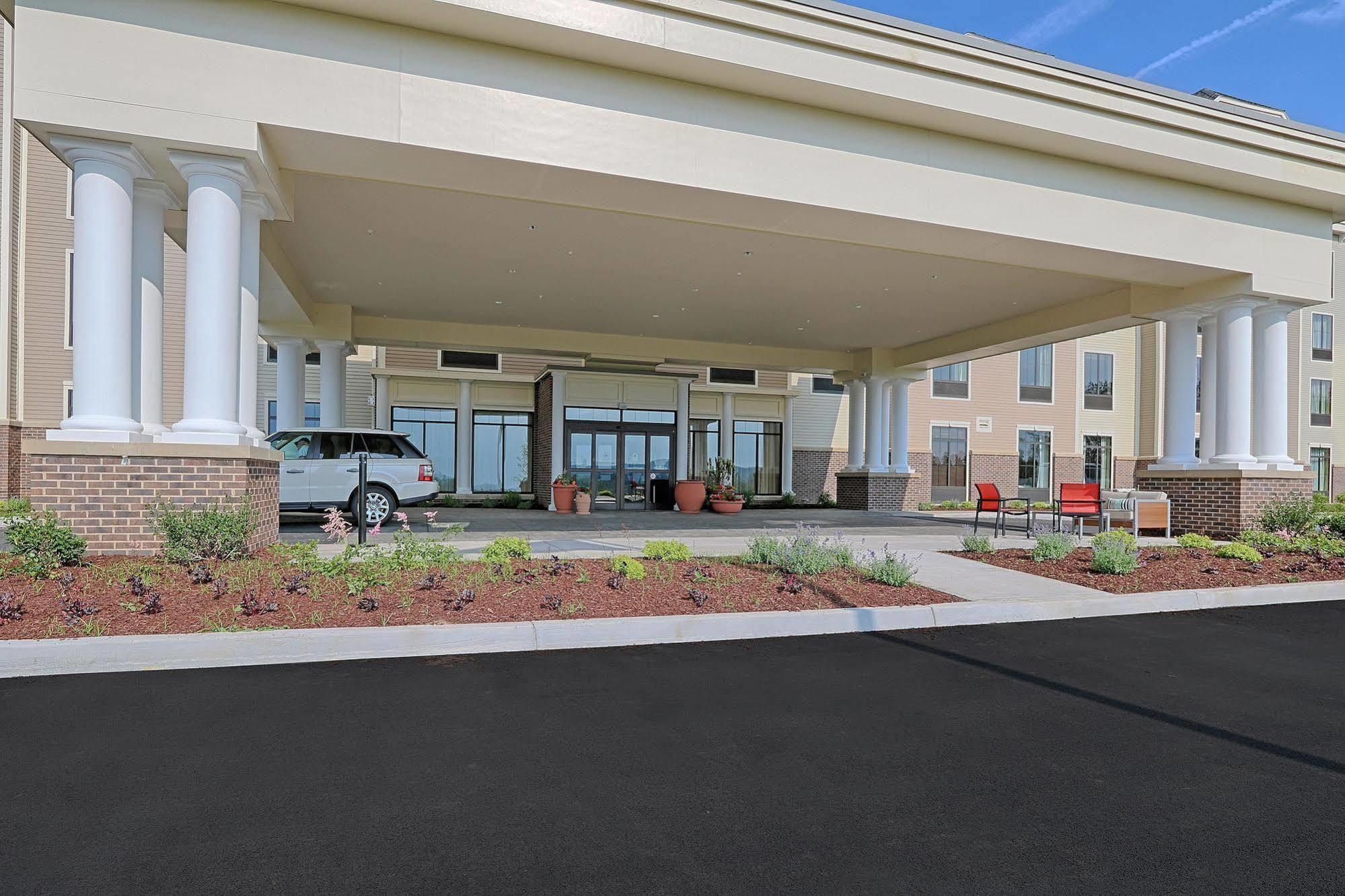 Hampton Inn & Suites Cazenovia, Ny Extérieur photo