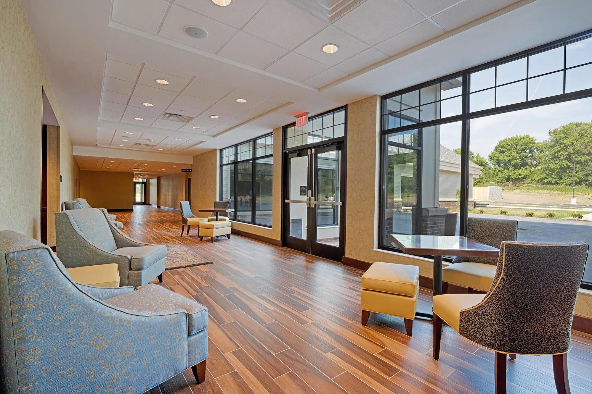 Hampton Inn & Suites Cazenovia, Ny Extérieur photo